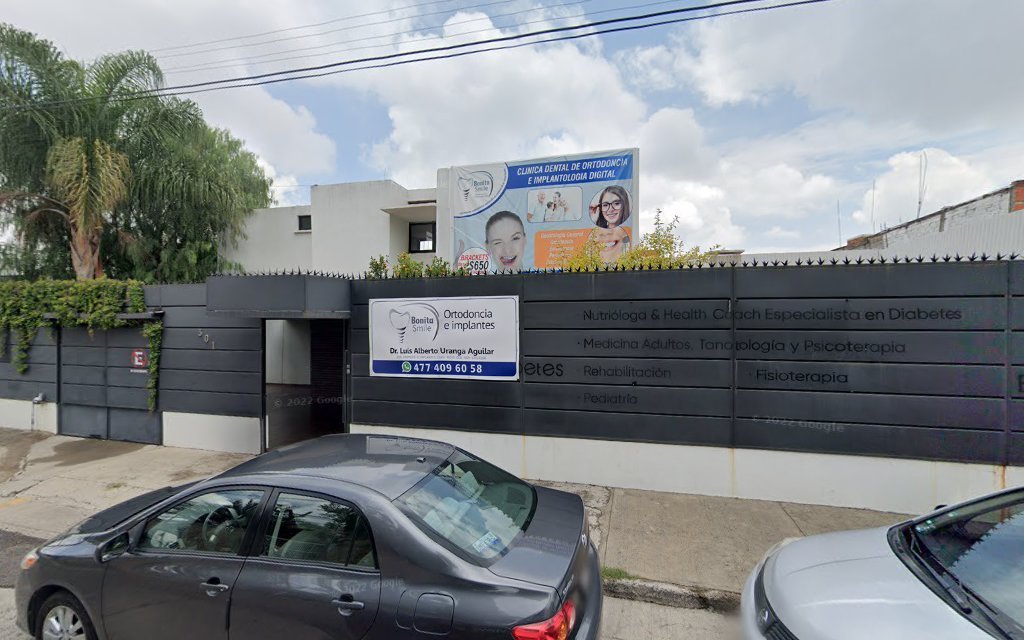 Discover Exceptional Dental Care at Clinica Dental Bonita Smile