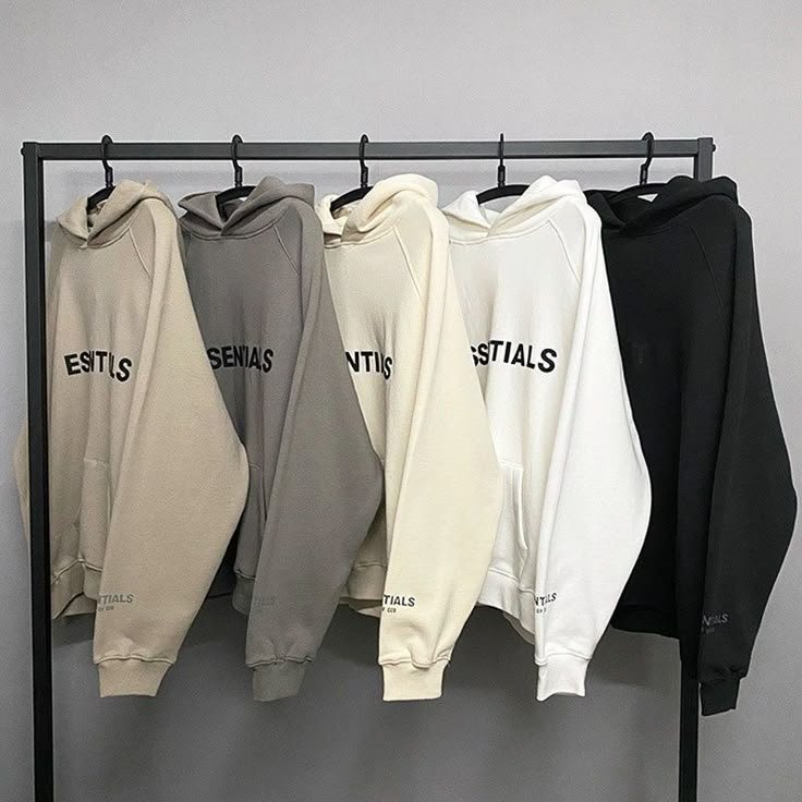 How Essentials Hoodie Canada Became a Global Streetwear Fashion Trend